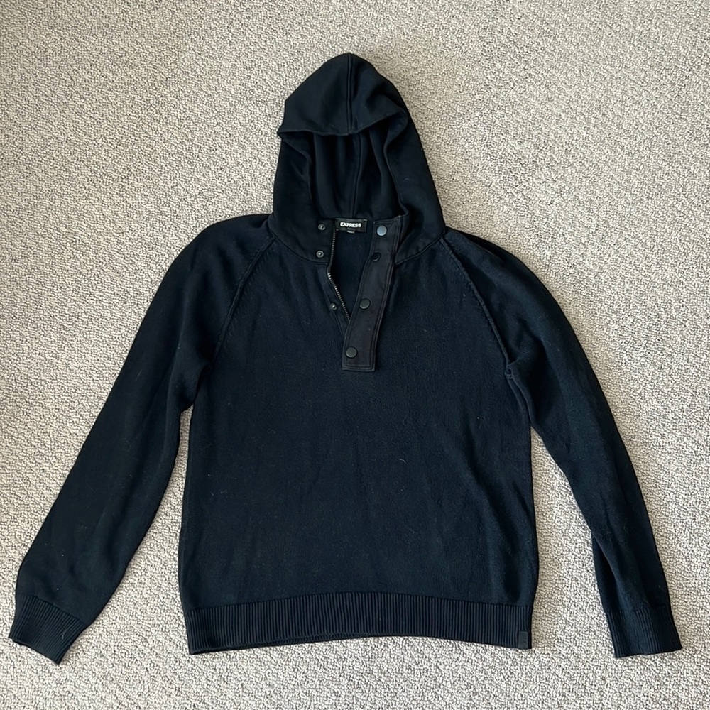 EXPRESS KNIT SWEATER - SIZE M